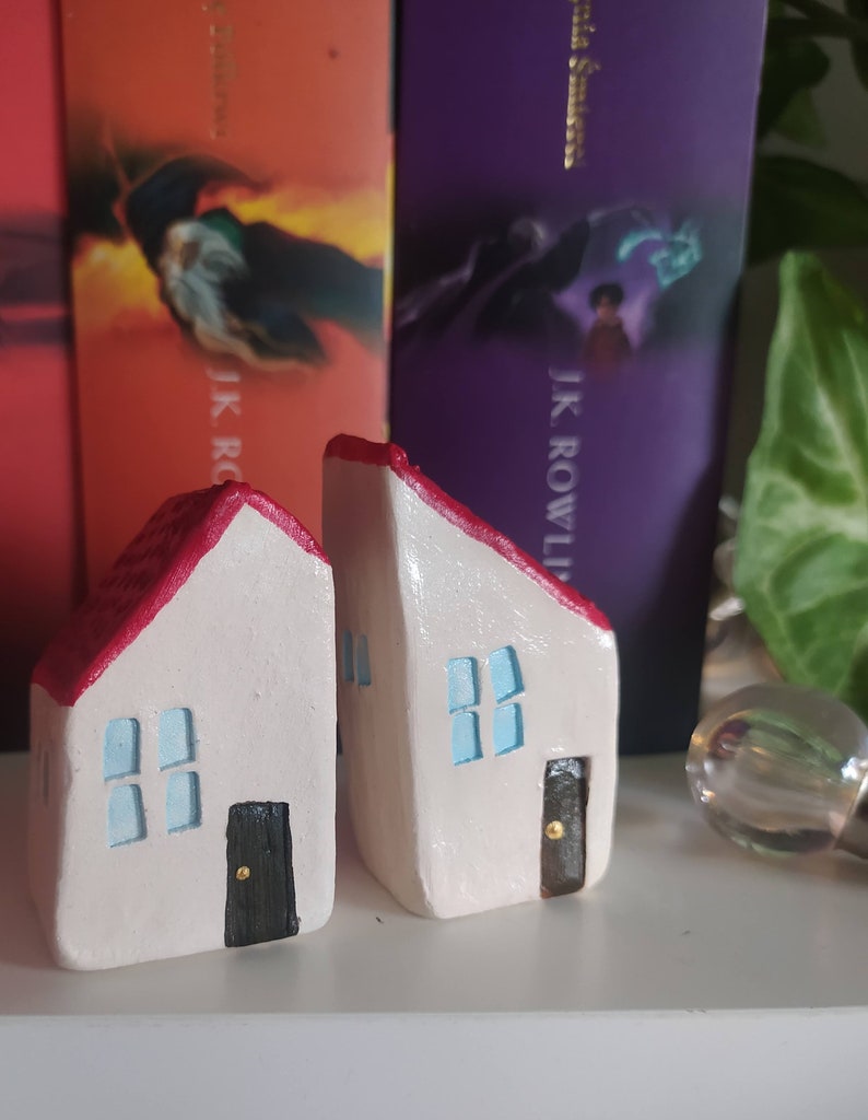 Miniature houses, ceramic tiny little house figurine, hut figure, handmade clay decoration, little village house, mini house, ceramic house image 7