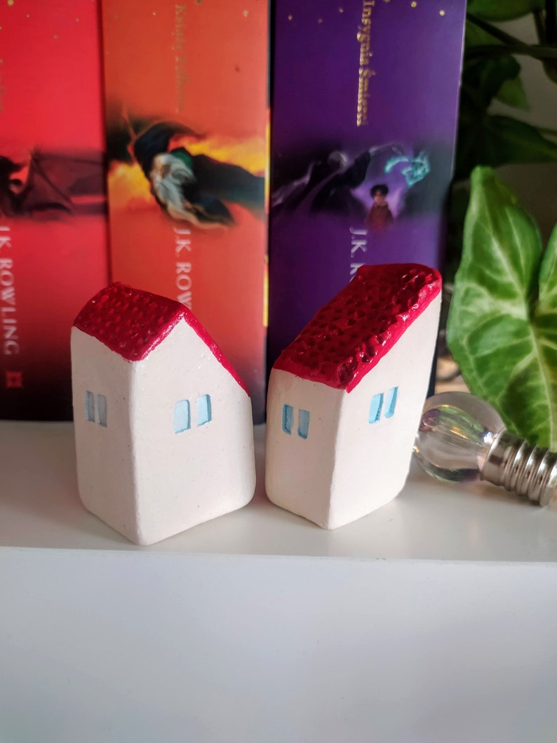 Miniature houses, ceramic tiny little house figurine, hut figure, handmade clay decoration, little village house, mini house, ceramic house image 4