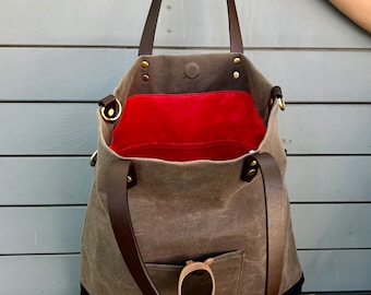 Waxed Canvas Crossbody Bag: Convertible Shoulder Tote with Leather Straps