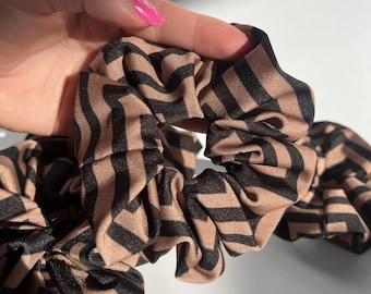 Coletero con estampado de marca de lujo / Accesorios para el pelo con estampado negro y marrón / Diadema estampada de moda / Regalos para ella Accesorios de otoño