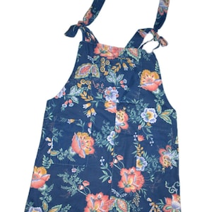 pinafore dress size 14, navy floral short dress, dress with pockets, dungarees dress tie top, vintage floral apron dress