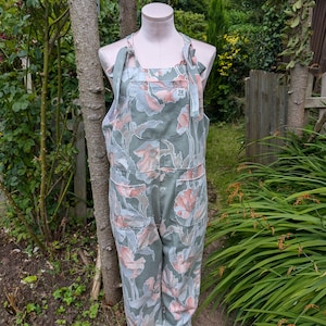 dungarees size 10 floral, cottage core Dungarees, pretty overalls.