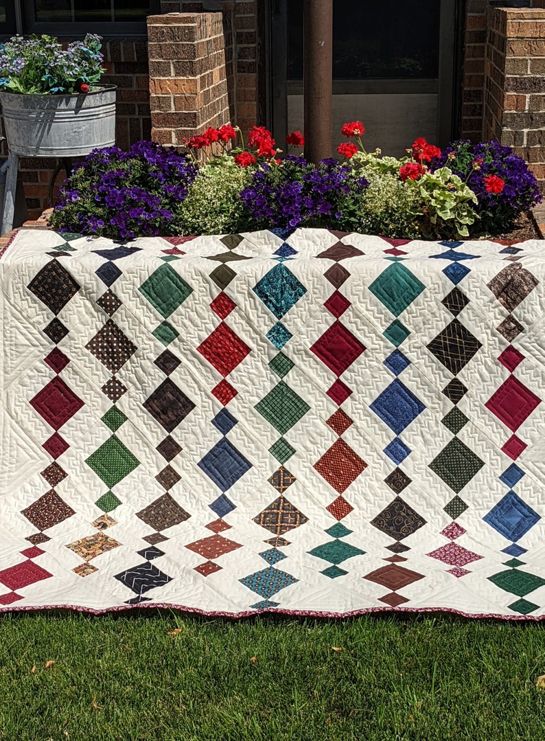 Chandelier Quilt 55 X 66 Hand Quilted - Etsy