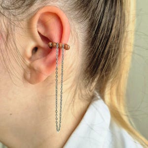 Ear Cuff mit Kette, enganliegende Ohrringe, Stapelringe, Ohrschmuck für Ohrmuschel, Ohrklemme aus Edelsteinen,  Goldfluss Knorpelohrring