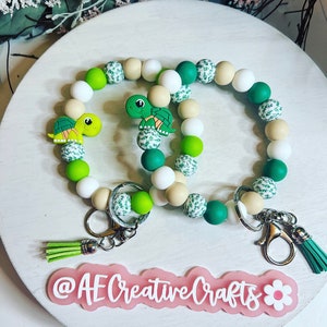 Turtle Beaded Wristlet | Turtle Wristlet | Turtle Keychain Wristlet | Turtles | Beaded Wristlet | Car Keychain Wristlet | Turtle Gift