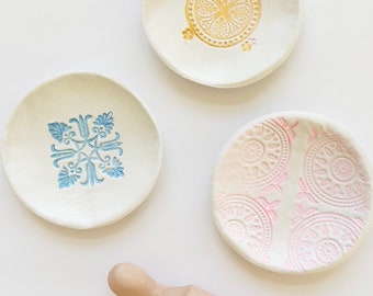 DIY Clay Trinket Dish Kit | Ages 6+ | Ring Dish | Jewelry Dish | Clay Craft | Birthday Gift | Handmade Keepsake | Mother's Day Gift