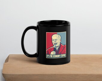 Taza negra brillante Biden es la economía