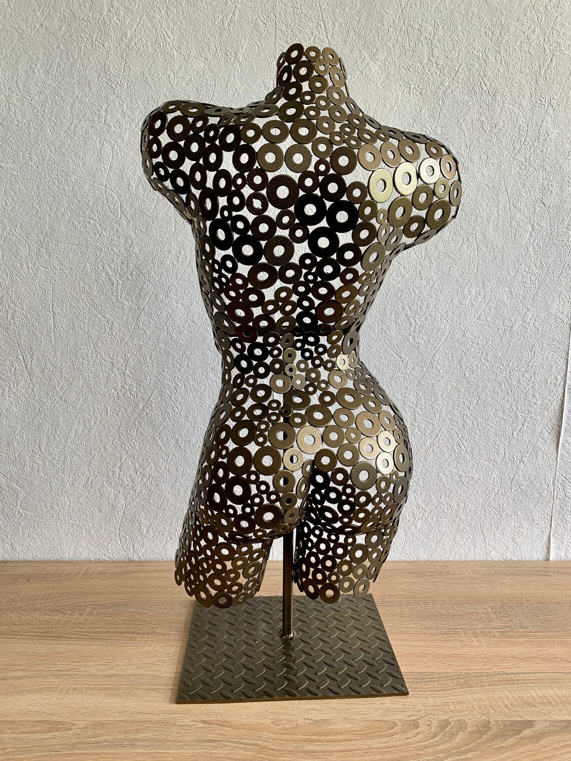 Kunst-Skulptur weibliche Torso aus Metall Nägel Mann Höhle | Etsy