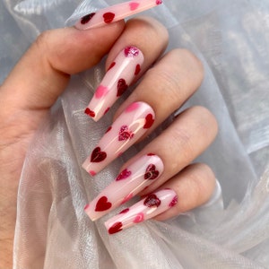 The ‘AMORA’ set of press on nails • (pink and red hearts valentine’s day)