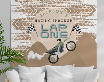 Custom Racing verjaardag achtergrond, banner motorfiets verjaardagsfeestje, decor crossmotor thema, Fast One motorfiets tapijt, muurbord kinderen 1e 2e ronde