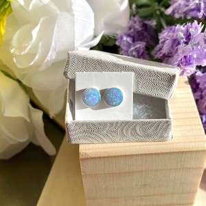 8mm Light Blue Fire Opal Stud Earring/Big Post Earring/Big Dot Earring/Light Blue Fire Opal Post Earring/Helix/Tragus/Cartilage Light Blue