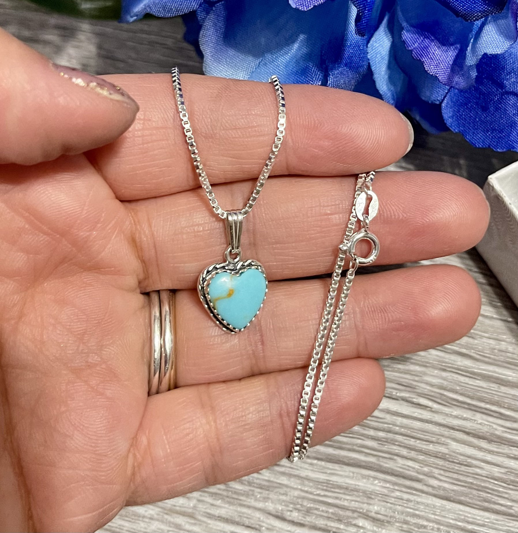 ネックレス・ペンダント Numbering Navajo Symbol Heart Pendant Necklace #6762 SA5B006 S.E. Native American Navajo Sterling Silver Heart Pendant