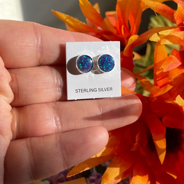 Dark Blue Fire Opal Stud Earring/8mm Post Earring/Dark Blue Dot Earring/Simple Dot Earring/Dark Blue Gem Earring/Cute Sparkling Dot Post