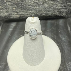 White buffalo white turquoise Oval Ring/white buffalo turquoise Dainty Ring/Handmade Jewelry/for her/Gift