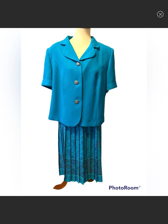 plus-size-suit-gem