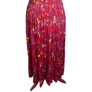 Vintage 80s Red Floral Pleated Skirt
