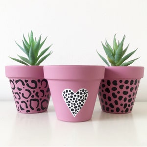 Hand painted dusky pink heart Dalmatian print terracotta plant pot set, 9cm pot, heart pot, succulent plant pot, dusky pink decor, pink pot