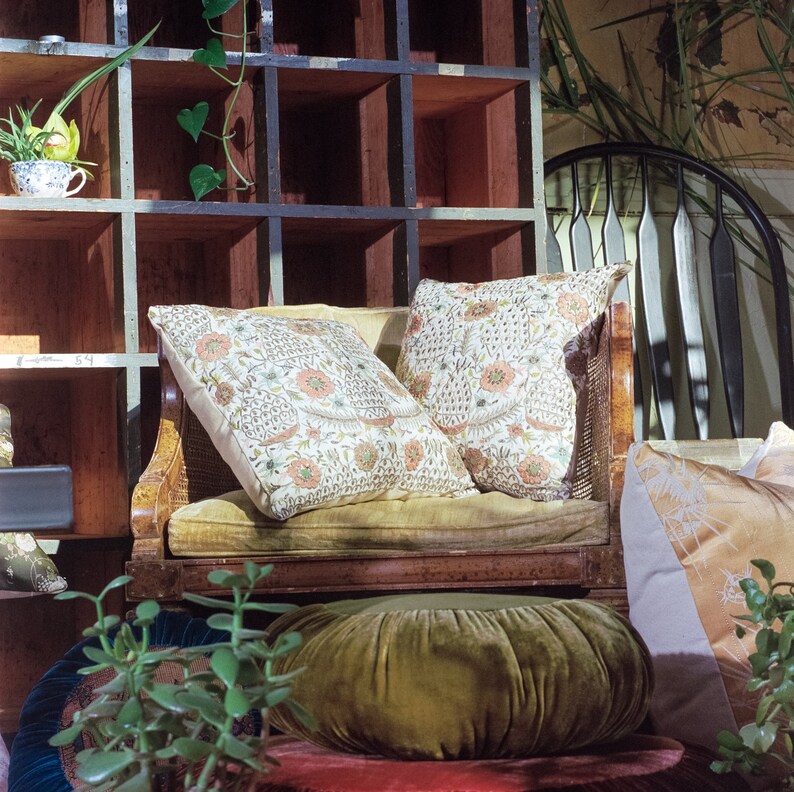 Ottoman Embroidered Pillow Set, Linen Pillows, Metallic Embroidery, Antique Home Decor image 4