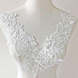 Corded Embroidery Wedding Dress Applique V -Neck Flower Applique  Off-White Sewing Flower Collar Patch for Craft Projects