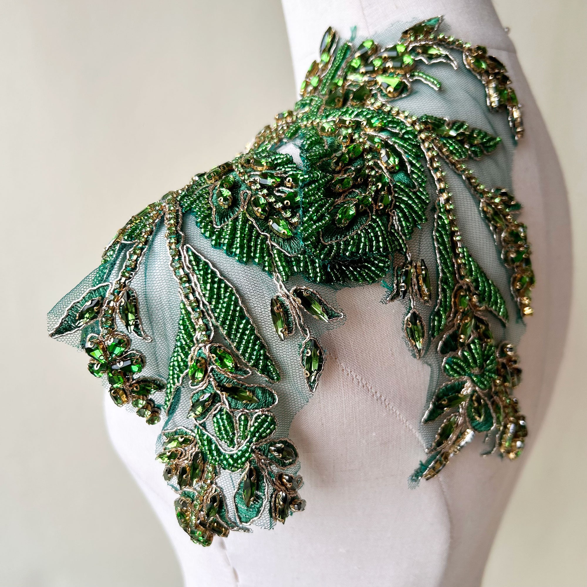 Mirror Pair Green Leaves Applique  Sparkling  Rhinestone Green  Leaf  Patch for Costumes Dress