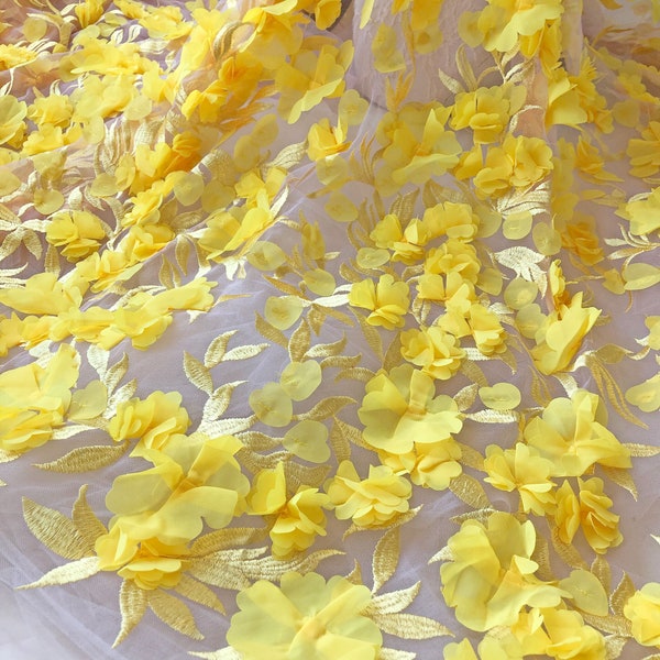 Tissu jaune de dentelle de fleur de mousseline de soie par yard beau tulle jaune de dentelle de broderie de vignes florales pour la robe de partie