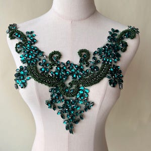 Green Beaded Neckline  Deep V Floral Rhinestone  Lace Patch  for Party Dress Cloth