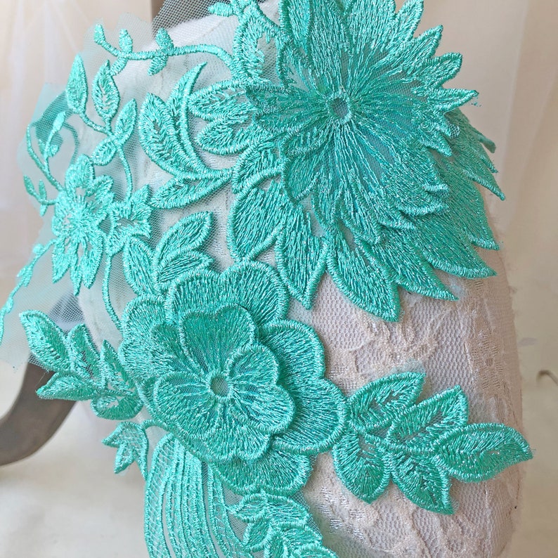 Delicate Flower Lace Applique Shimmery Embroidery Floral Motif Patch Sew onto Party Costumes Dance Dress