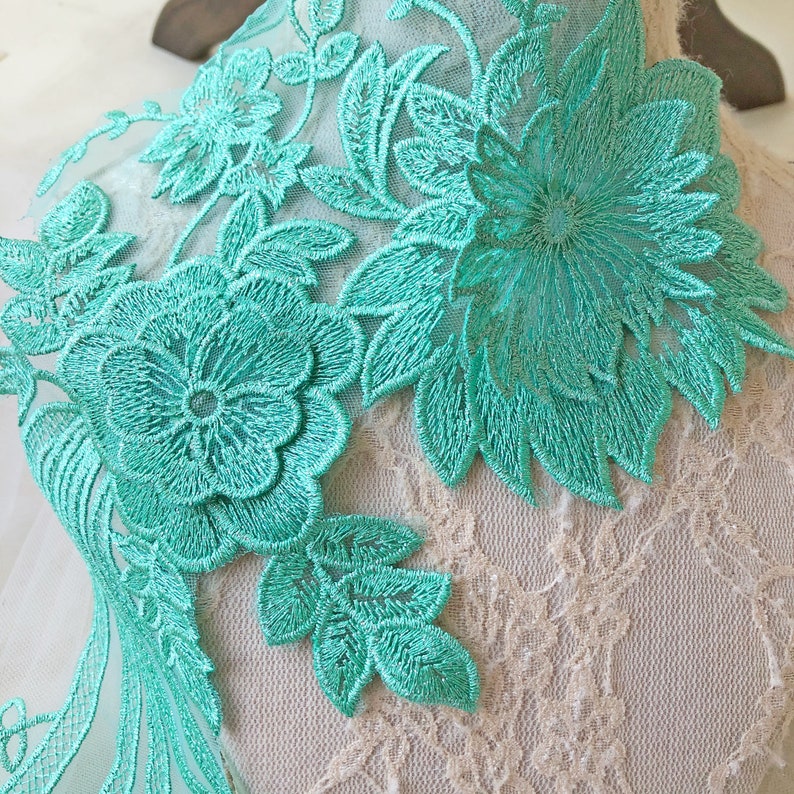 Delicate Flower Lace Applique Shimmery Embroidery Floral Motif Patch Sew onto Party Costumes Dance Dress