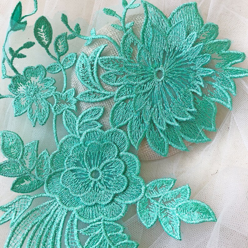 Delicate Flower Lace Applique Shimmery Embroidery Floral Motif Patch Sew onto Party Costumes Dance Dress