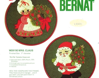 Vintage Crewel Embroidery Digital Pattern / Christmas Crewel / Santa Crewel / Mrs Claus Crewel / Christmas Embroidery / Crewel Patterns