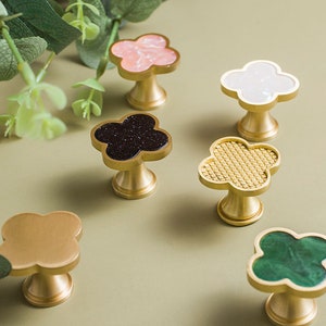 Four leaf Clover Brass crystal Knobs luxury drawer pulls wardrobe Knob Cabinet Knobs Modern Drawer Knob