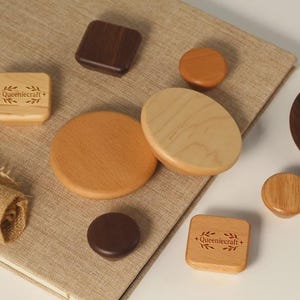 Flat natural wooden knob Walnut wood Beech drawer handle Custom Engraved Maple wood cupboard pull wardrobe round knob cabinet knobs Oak pull