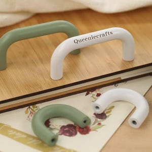 Moderne weiße minimalistische Schrank Schubladengriffe Silber Schranktür Griffe Benutzerdefinierte gravierte Kommodengriffe Grüne Küchenknöpfe Kleiderschrank zieht