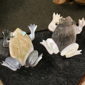 Frog Drawer Knob,Mother of Pearl Cabinet Handle,Cute Animal Knob,Abalone Shell Pull,Kids Room Bathroom Decor Hardware,Custom Engraved knobs