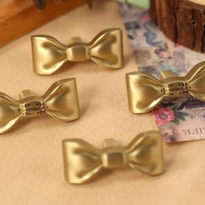 Boutons noeuds poignées de placard en laiton massif Boutons de garde-robe gravés sur mesure Poignées de porte de commode en or Boutons de décoration de placard cuisine