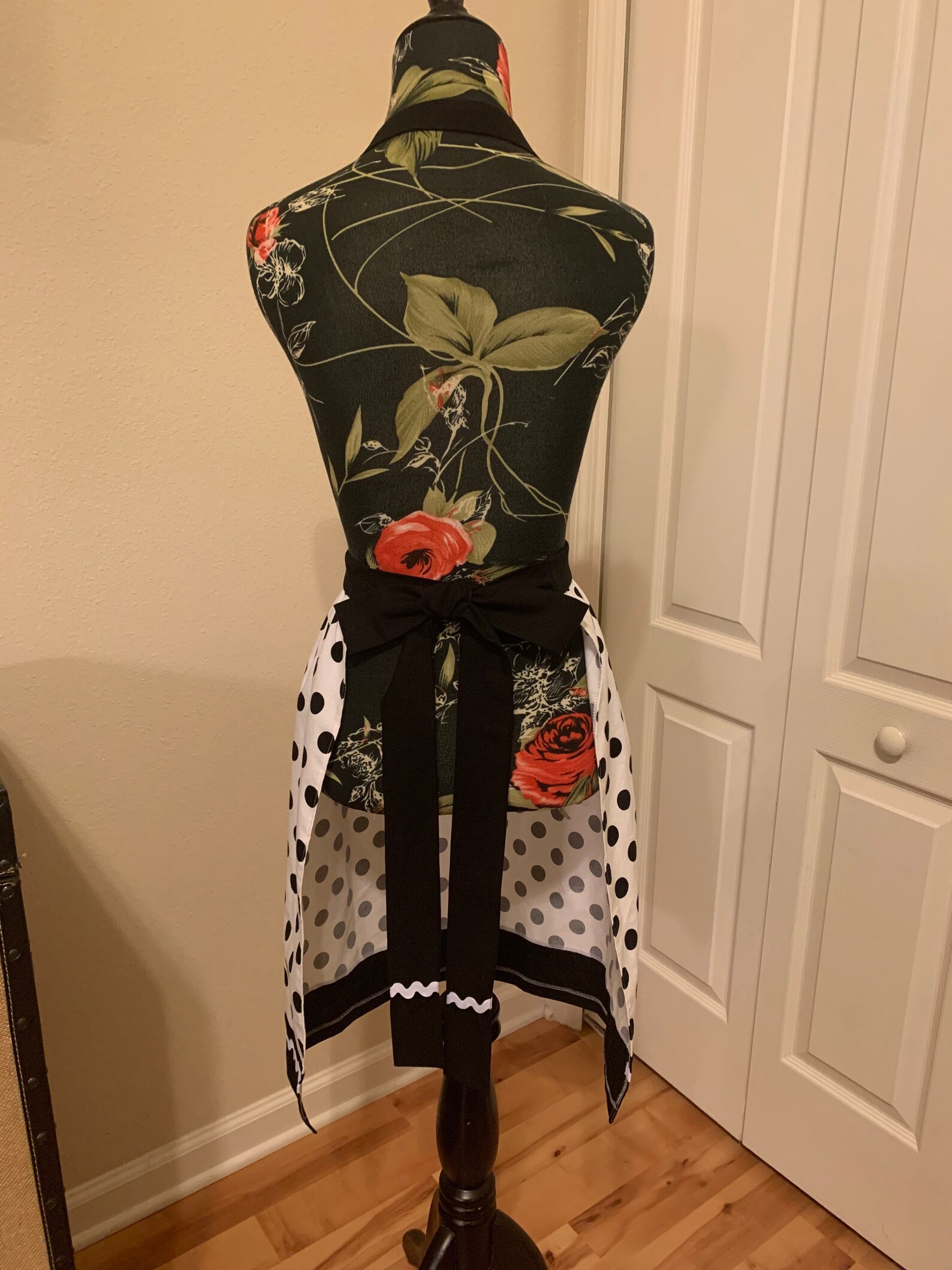 Custom Apron w/Detachable Bow and Optional Pocket Etsy