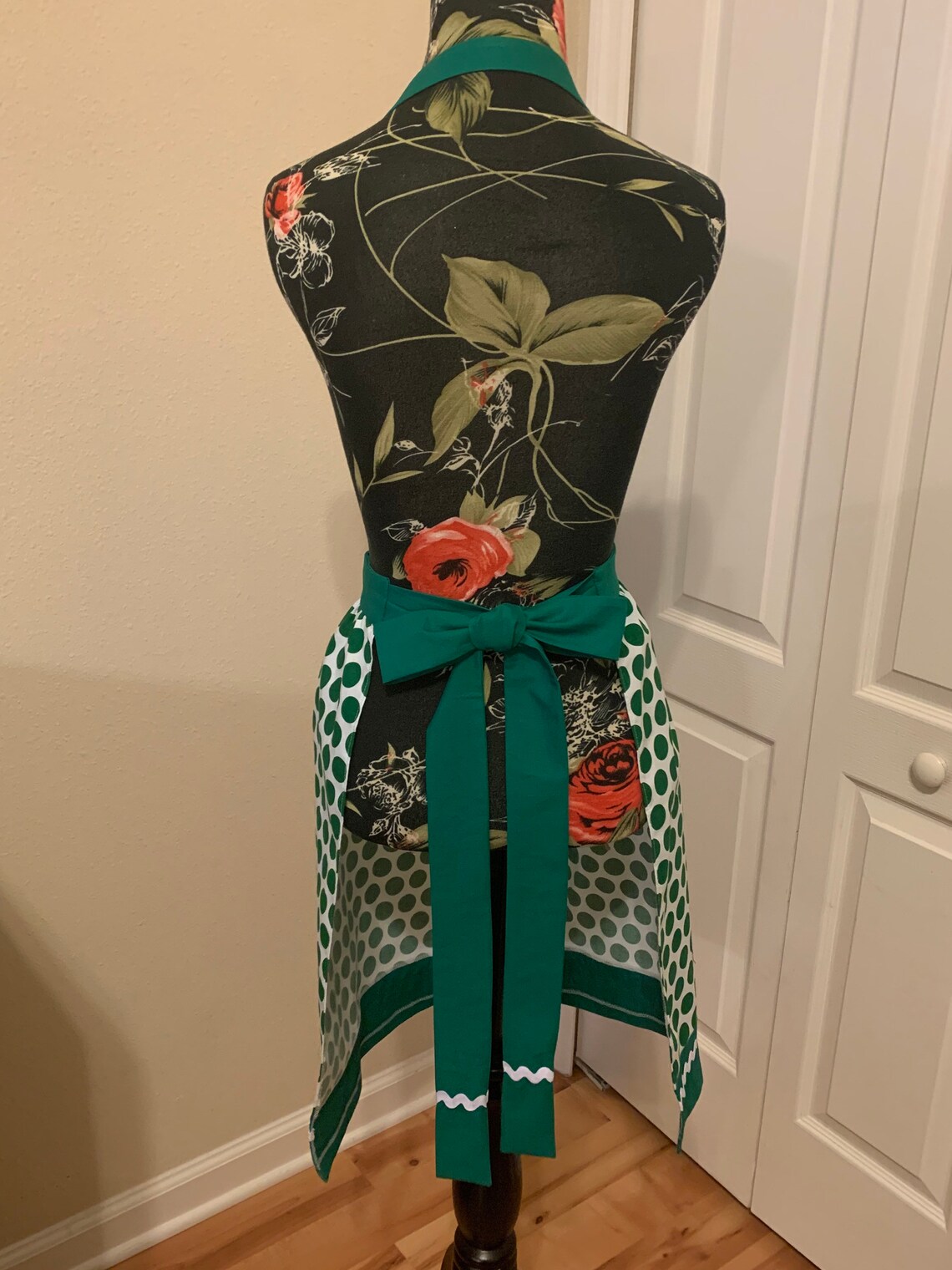 Custom Apron w/Detachable Bow and Optional Pocket Etsy