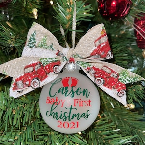Baby&#39;s First Christmas Ornament, Personalized Gift for New Baby, Baby&#39;s 1st Christmas Gift, Gift Idea for New Parents, Gift for Grandchild