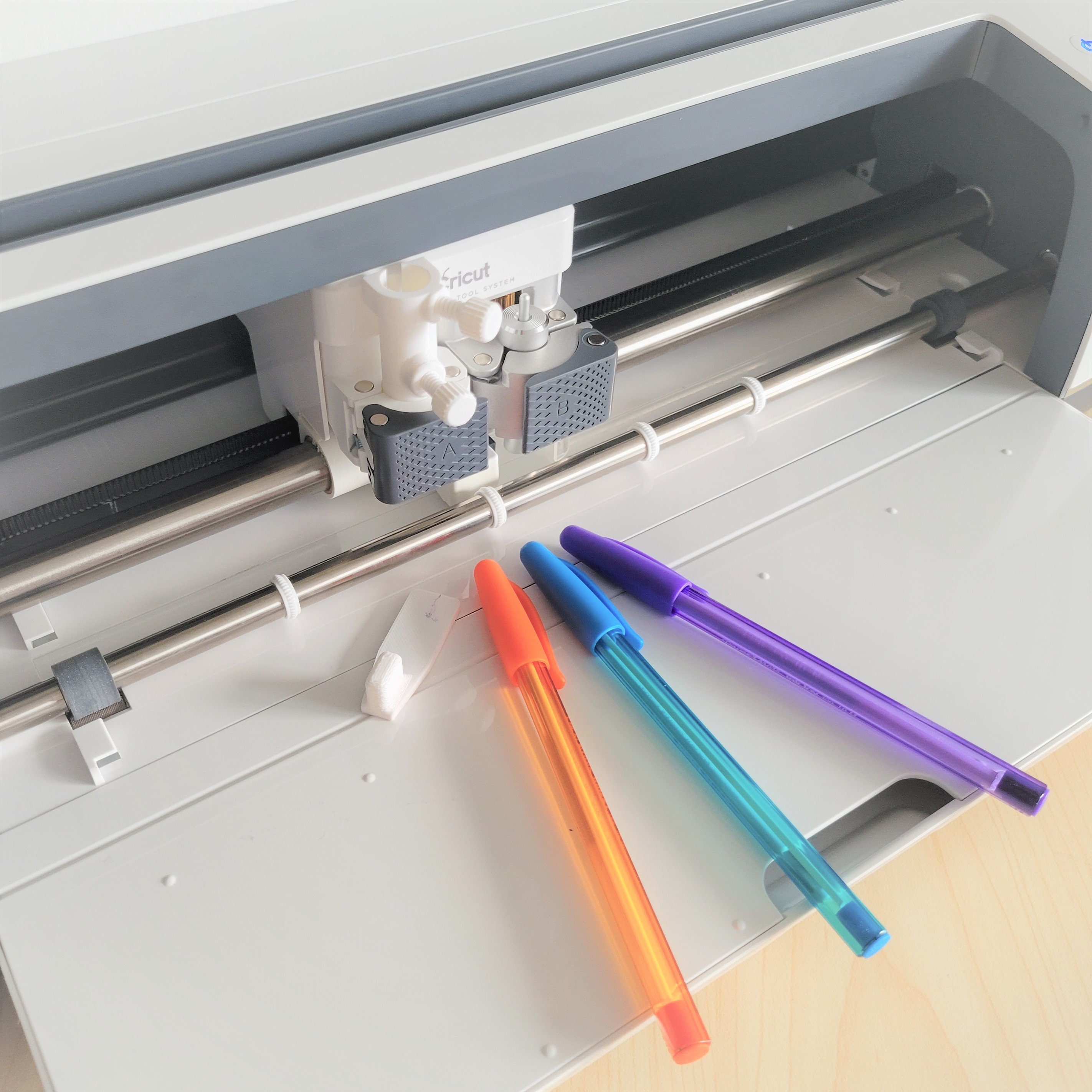 STL file Cricut maker Crayola SuperTips adapter 🖊️・3D printing