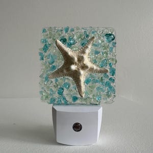 Beach Night Light - Starfish- Resin Ocean Light- Tropical Light- Beach Lovers- Nautical- Ocean Decor- Beach House- Resin Artwork- Gifts