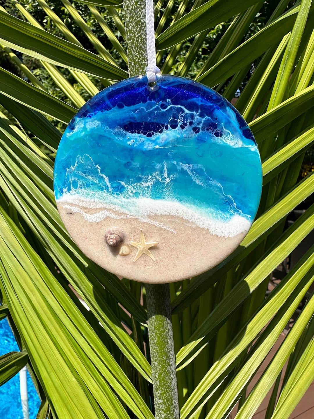 Christmas Resin Beach Ornaments Round Acrylic Ornaments Ocean Ornaments