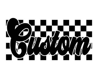 Könnte beinhalten: Schwarz-weißer Schachbrett-Hintergrund mit dem Wort "Custom" in einer stilisierten Schrift.