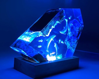 Lámpara de noche de resina con forma de delfín, lámpara artística de resina epoxi, adorno hecho a mano, regalo para el mejor amigo/a, decoración única, regalo de Halloween, regalo de invierno