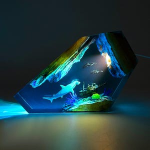 Hammerhead Shark and Shipwreck Divers Resin Wood Night Light, Perfect Gift for Sea Lovers, Best Friend Gift, Unique Decor
