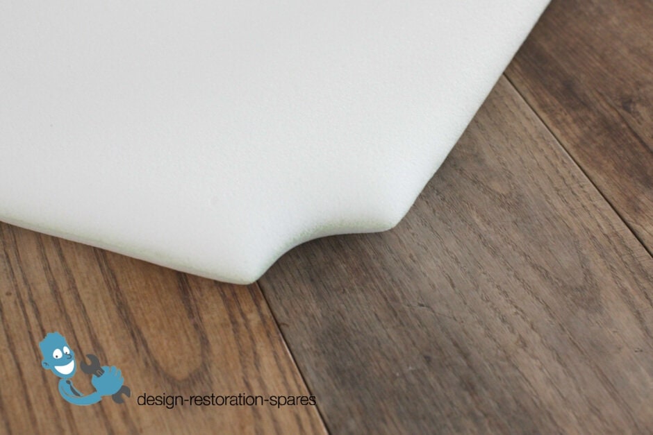 Hans Wegner Carl Hansen Y-Chair Wishbone CH24 Foam Molding