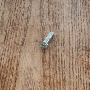 Screw Base to Shell Metal Cap | 31xx | Fritz Hansen |  Arne Jacobsen