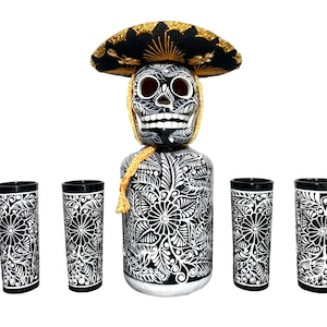 Personalized Hand-painted Decanter Set with 4 Shot Glasses and Sombrero/ Father's Day Gift / Christmas Gift / Husband Gift / Dad Gift