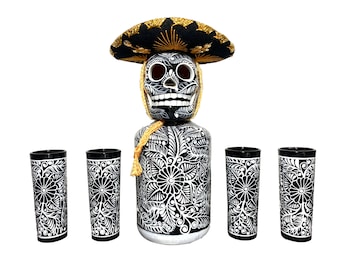 Personalized Hand-painted Decanter Set with 4 Shot Glasses and Sombrero/ Father&#39;s Day Gift / Christmas Gift / Husband Gift / Dad Gift