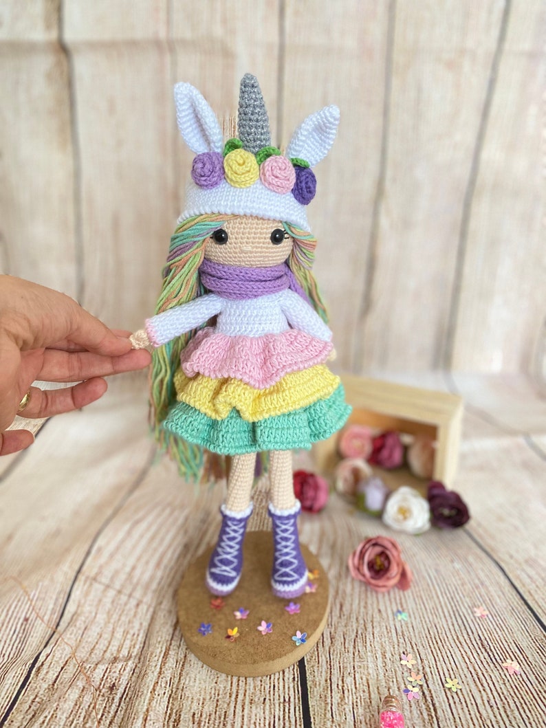 Poupée licorne, cadeau d'anniversaire pour enfants, poupée avec accessoires, cadeau pour fille, jouets faits main, poupée au crochet, poupée ancienne, cadeau pour dher image 2