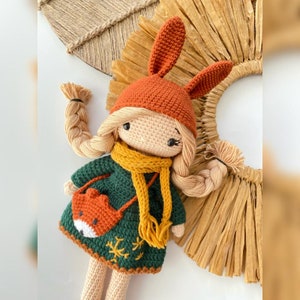 Bambola all'uncinetto, bambola carina fatta a mano con cappello e borsa, giocattoli per bambini, bambola lavorata a maglia con vestito rimovibile, regalo per il primo compleanno, regalo per la figlia Dark  Orange Fox Hat